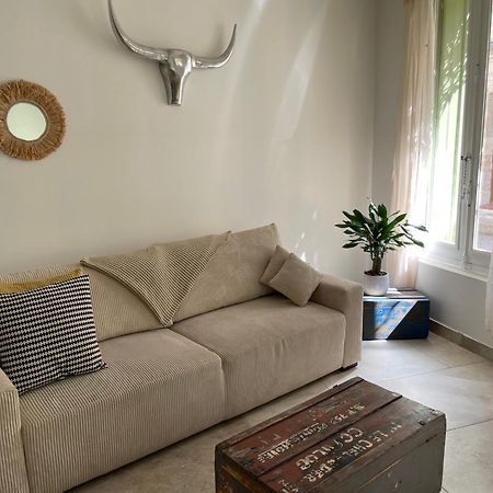 Charmante Maison De Ville Avec Cour Exterieure Arles Dış mekan fotoğraf