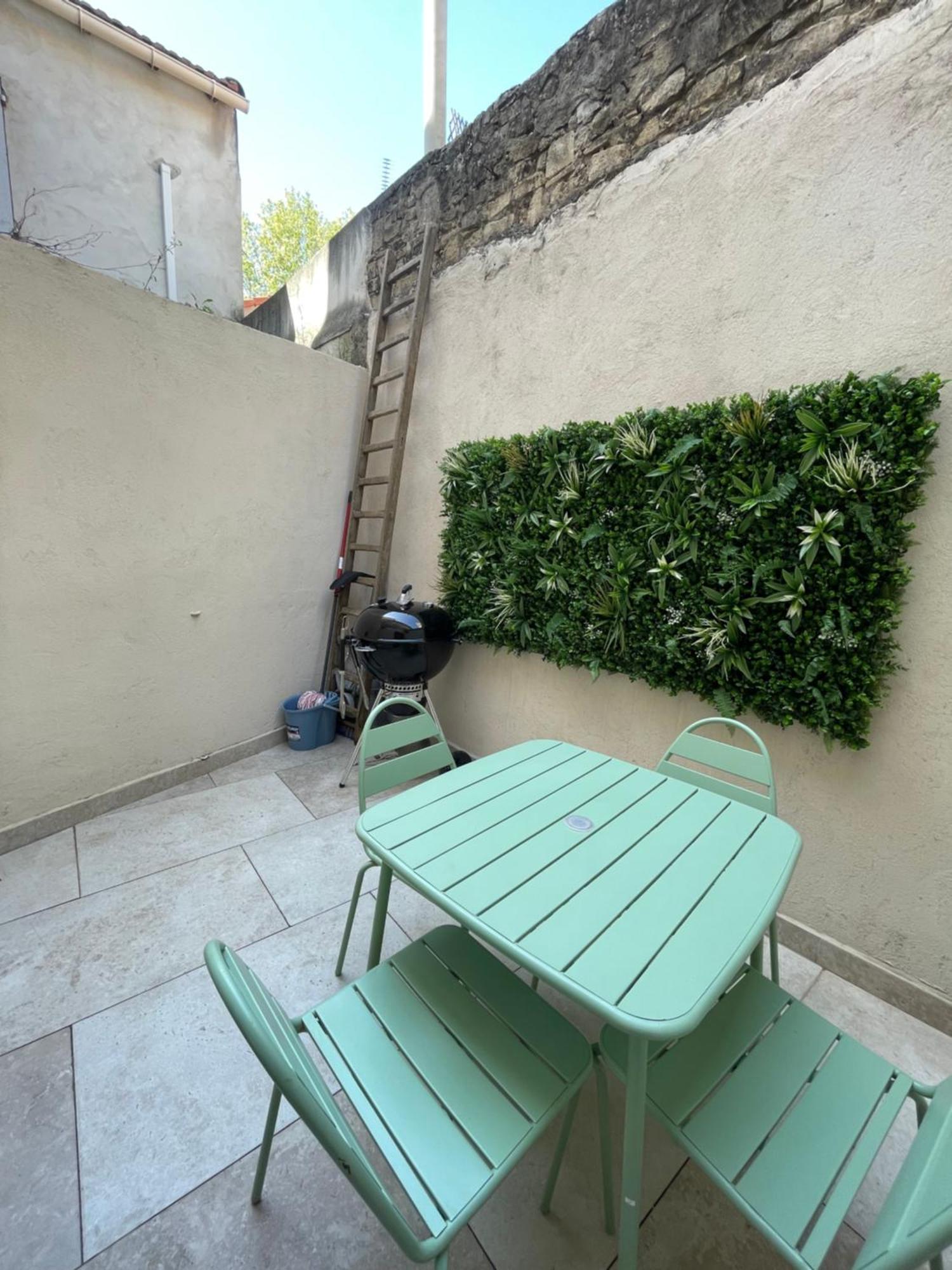 Charmante Maison De Ville Avec Cour Exterieure Arles Dış mekan fotoğraf