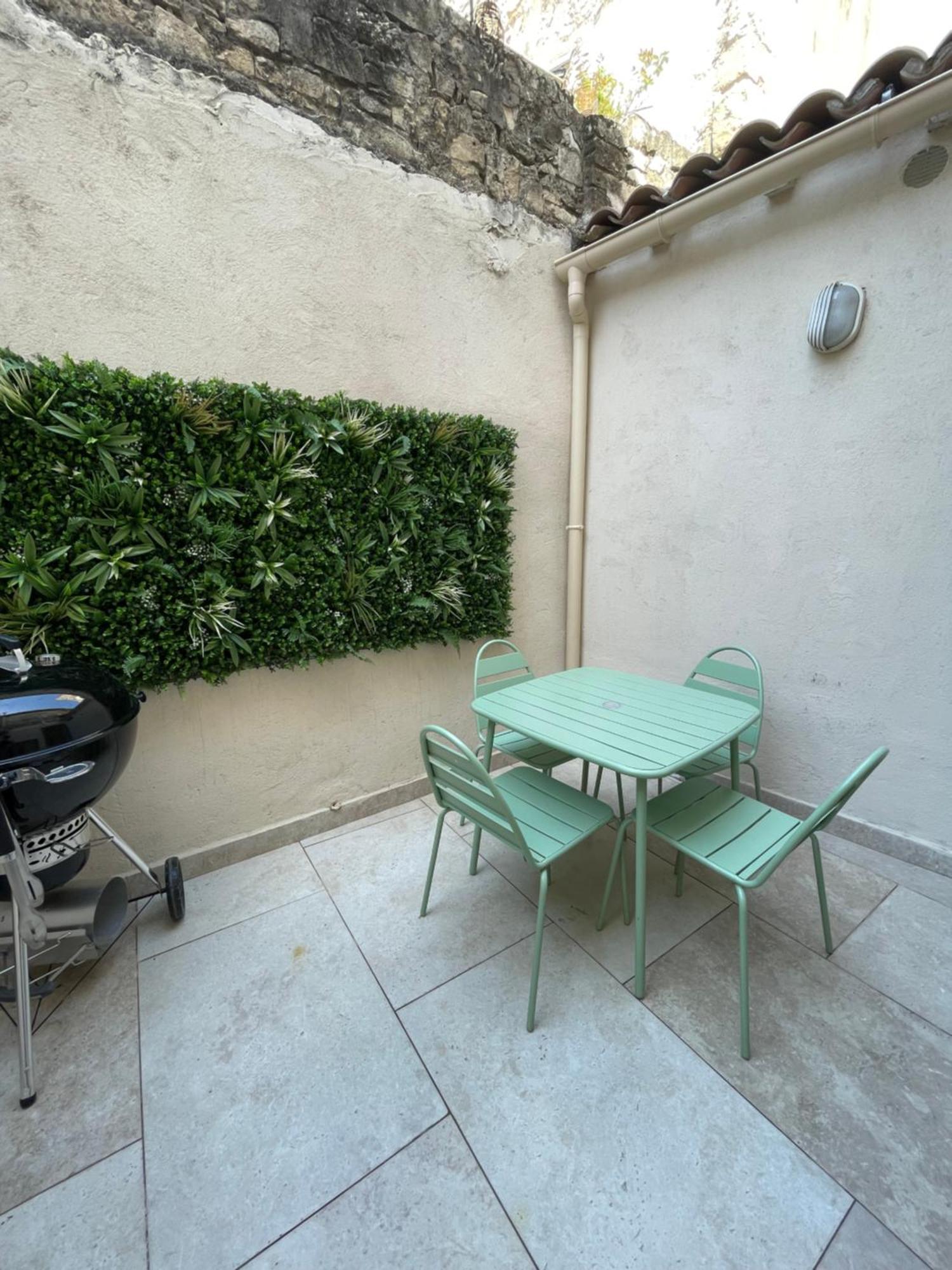 Charmante Maison De Ville Avec Cour Exterieure Arles Dış mekan fotoğraf